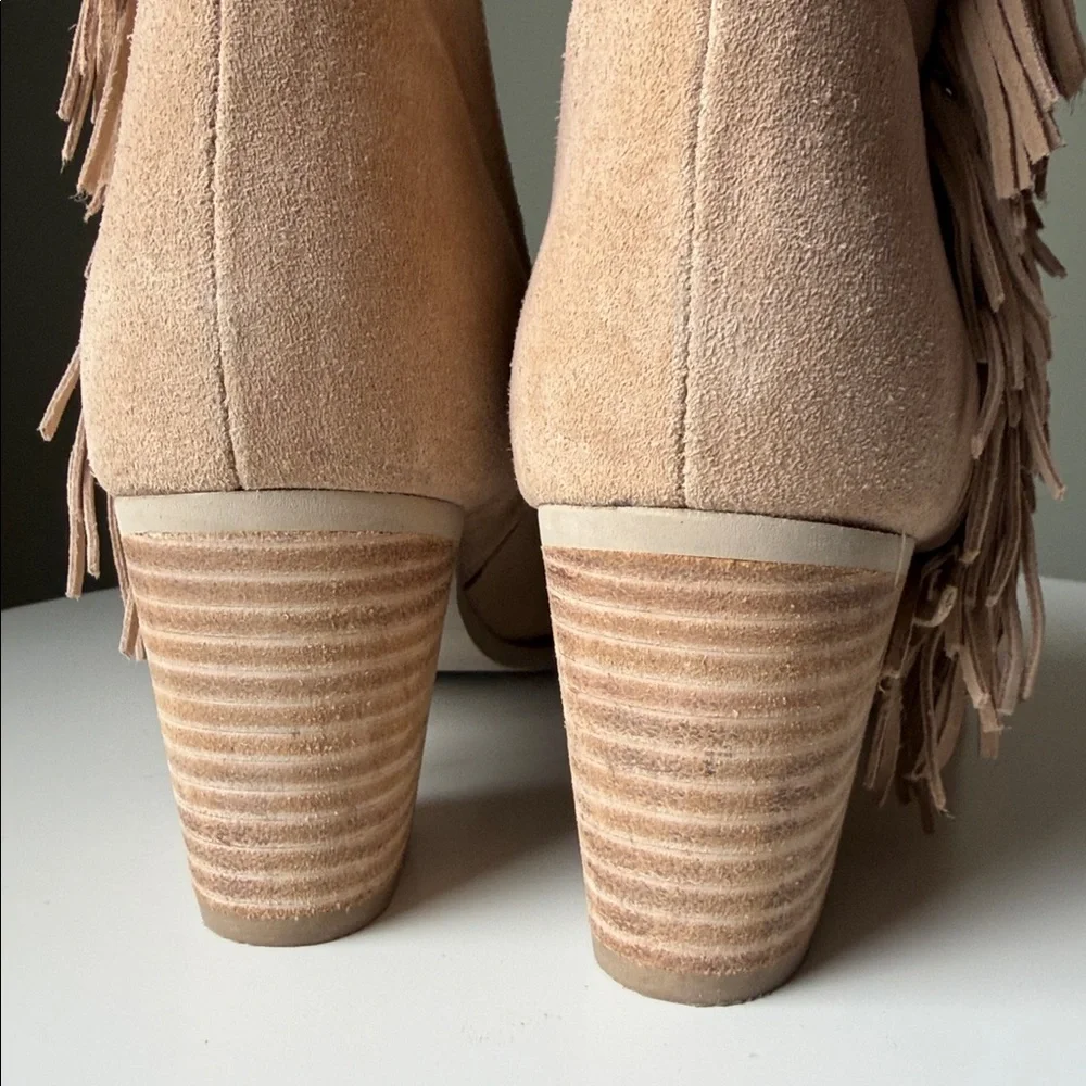 Matisse Cloey Beige Suede Fringe Side Zip Ankle Boots Stacked Heel Read